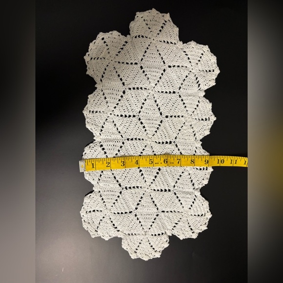 Vintage White Crochet Doilies (Total of 6) - Picture 3 of 3